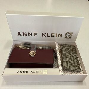 Anne Klein Burgundy Interchangable Crossbody Card Case 3 in 1 Gift Set New